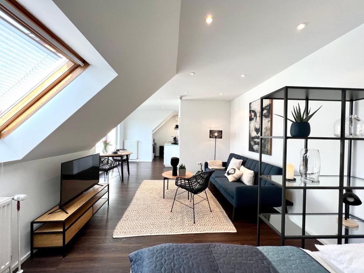 Sunset Apartment: Free Parking + Balcony + Netflix Essen Zewnętrze zdjęcie
