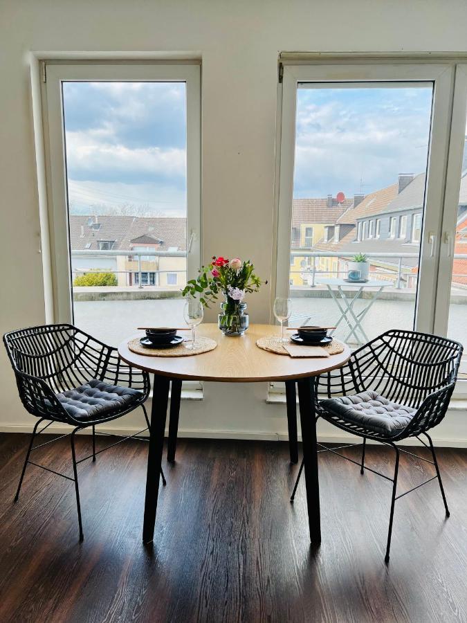 Sunset Apartment: Free Parking + Balcony + Netflix Essen Zewnętrze zdjęcie