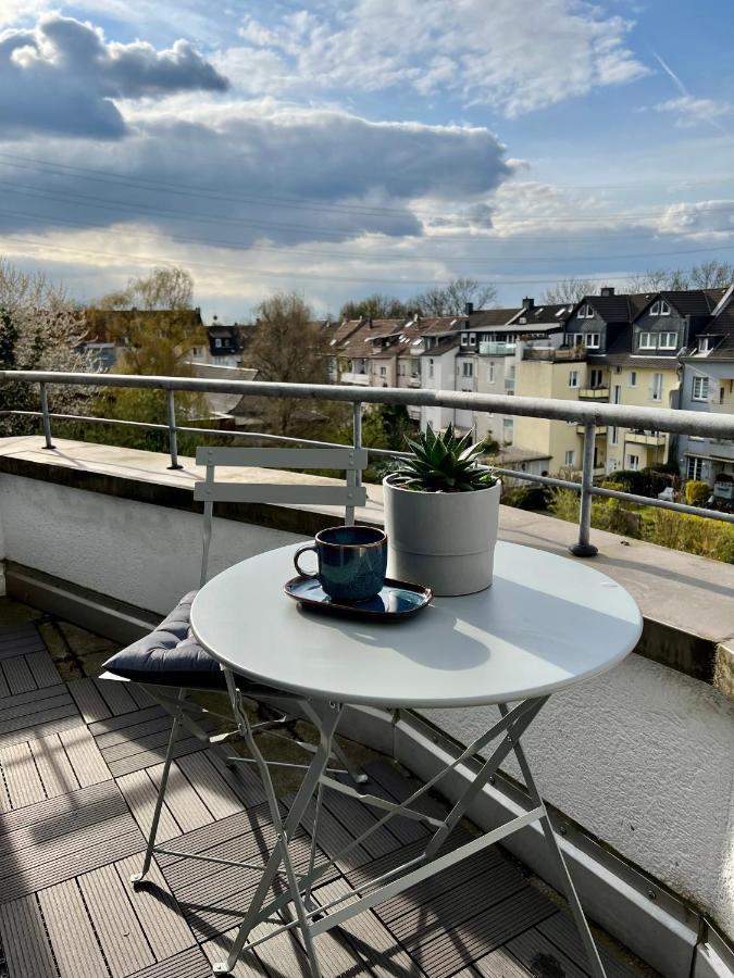 Sunset Apartment: Free Parking + Balcony + Netflix Essen Zewnętrze zdjęcie