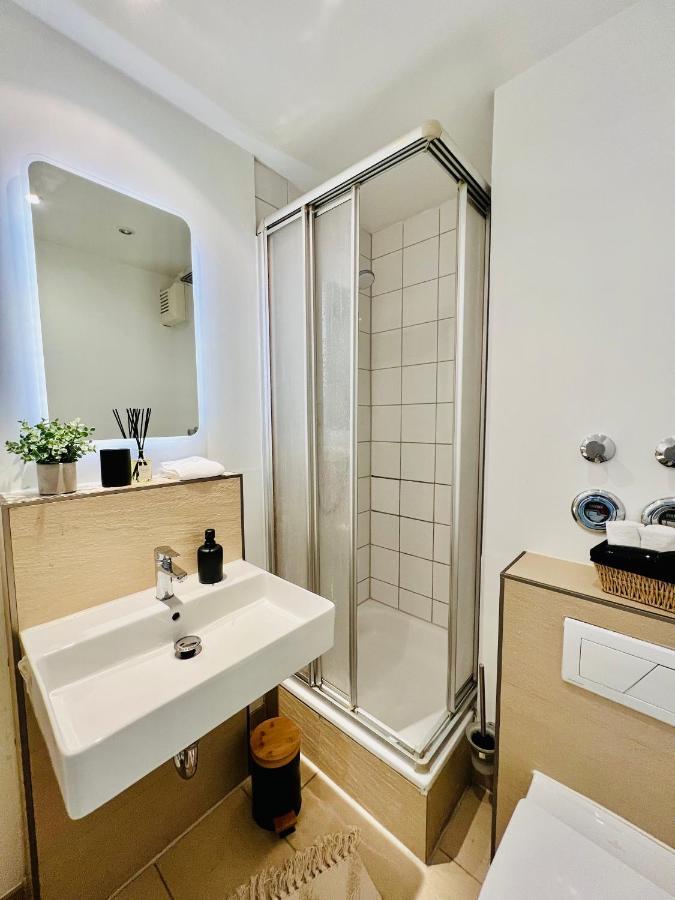 Sunset Apartment: Free Parking + Balcony + Netflix Essen Zewnętrze zdjęcie